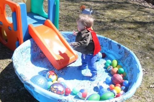 Your kids will have a blast if you turn your pool into a ball pit!