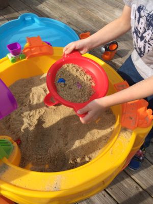 There are so many opportunities for kids to learn cause and effect with the Little Tikes Treasure Hunt Sand and Water Table!