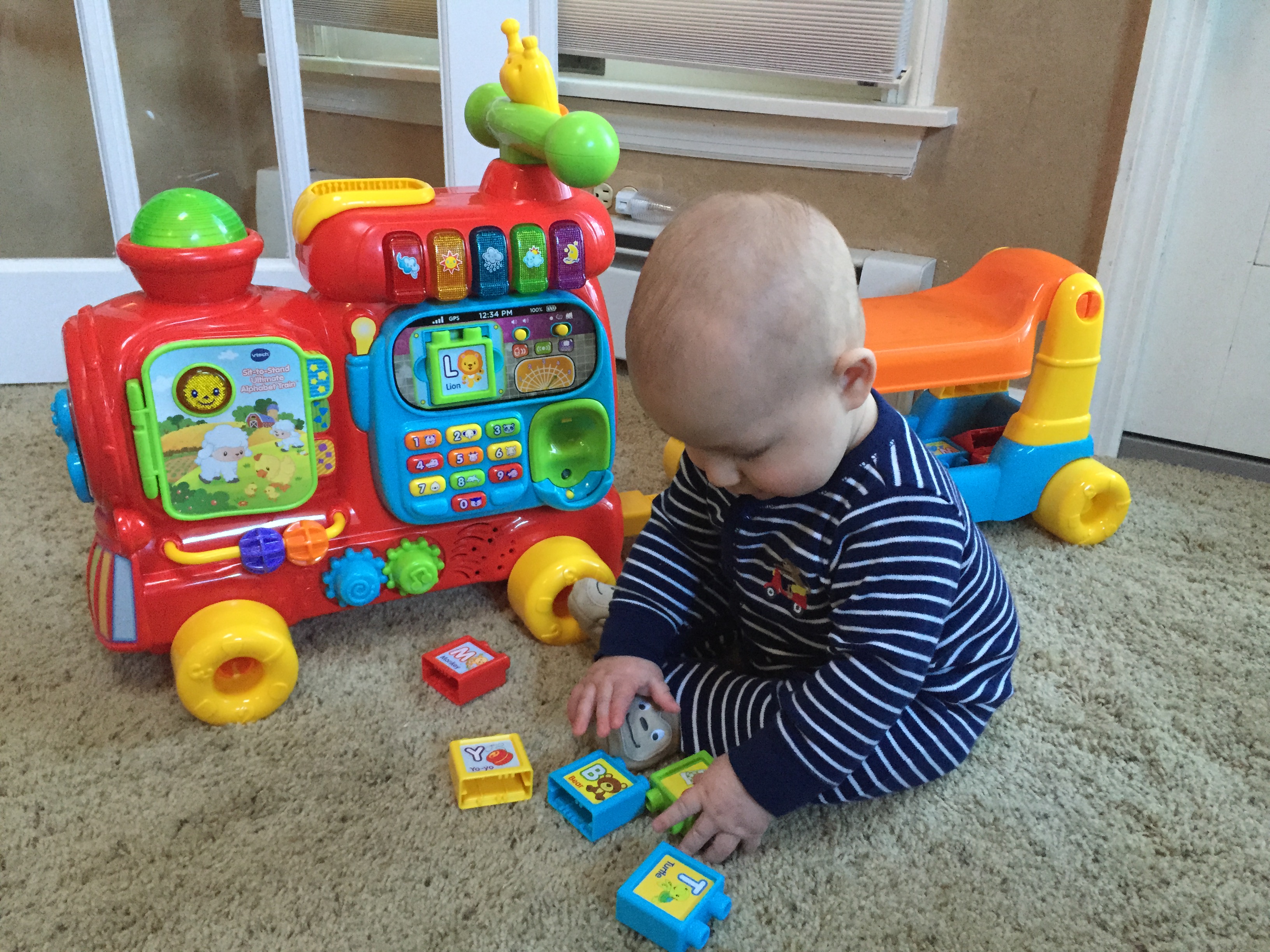 Vtech Ride on Train with working sounds and play blocks - baby