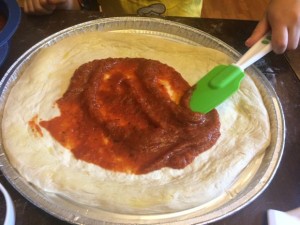 Spreading Sauce with Curiuos Chef Spatula