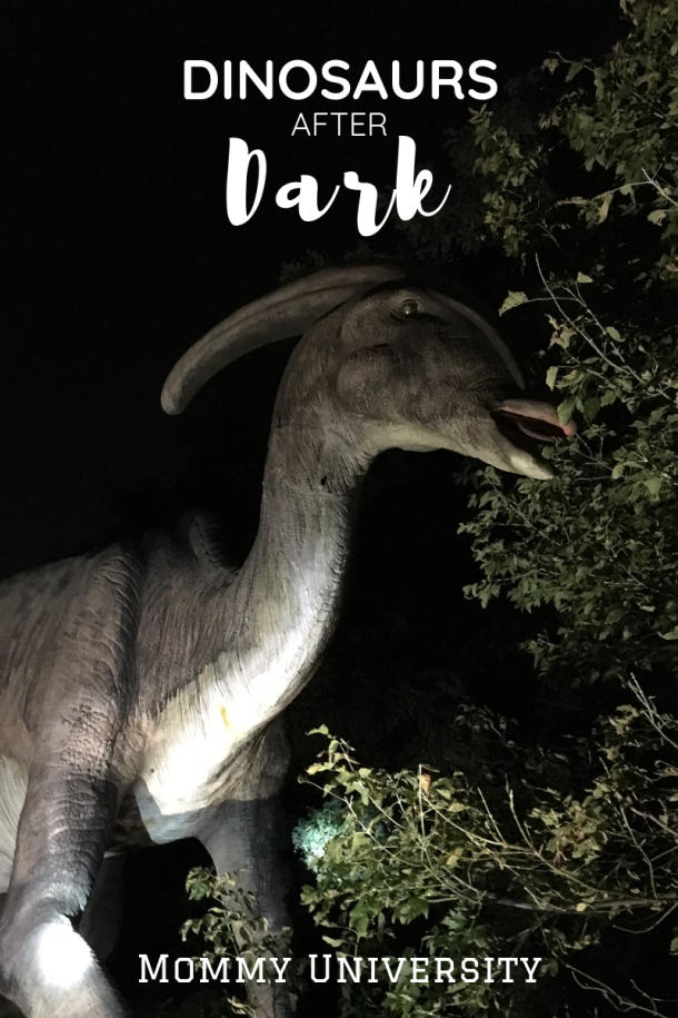Dinosaurs after Dark (1)
